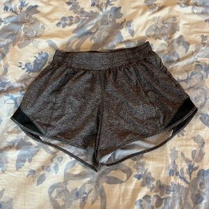 Lululemon Hotty Hot Shorts 4”